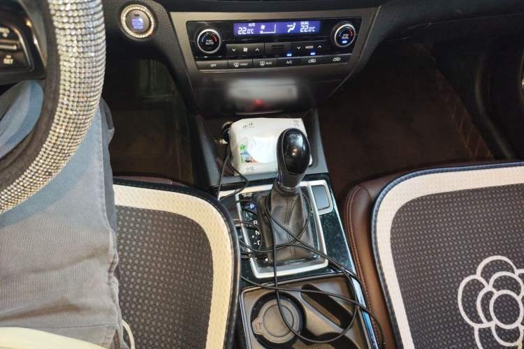 Used Hyundai Mistra 2014 1.8L Automatic Deluxe DLX Model Gear Lever