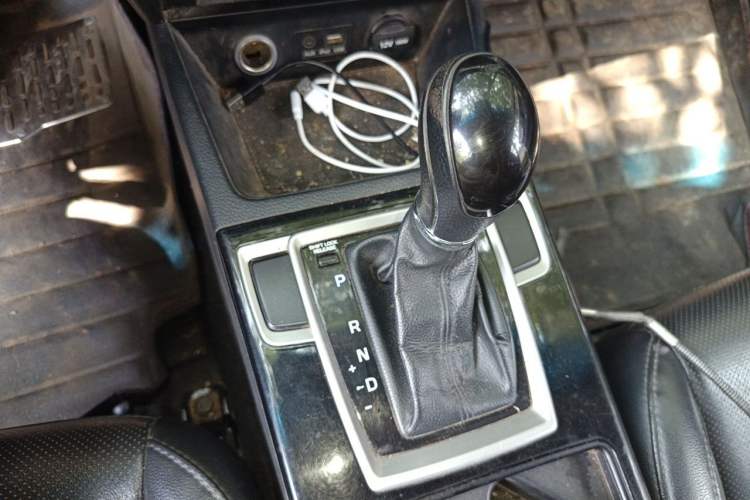 Used Hyundai Mistra 2014 1.8L Automatic Smart GLS Gear Lever