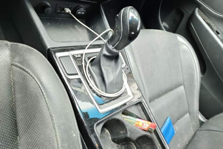 Used Hyundai Mistra 2014 1.8L Automatic Smart GLS Gear Lever