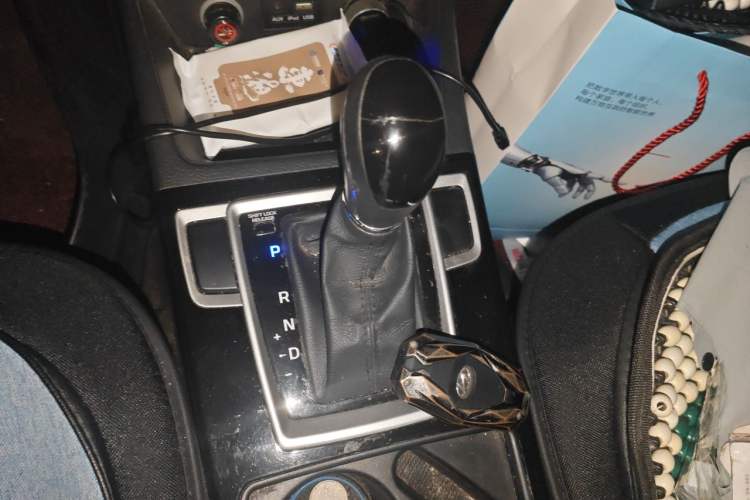 Used Hyundai Mistra 2014 1.8L Automatic Deluxe DLX Model Gear Lever