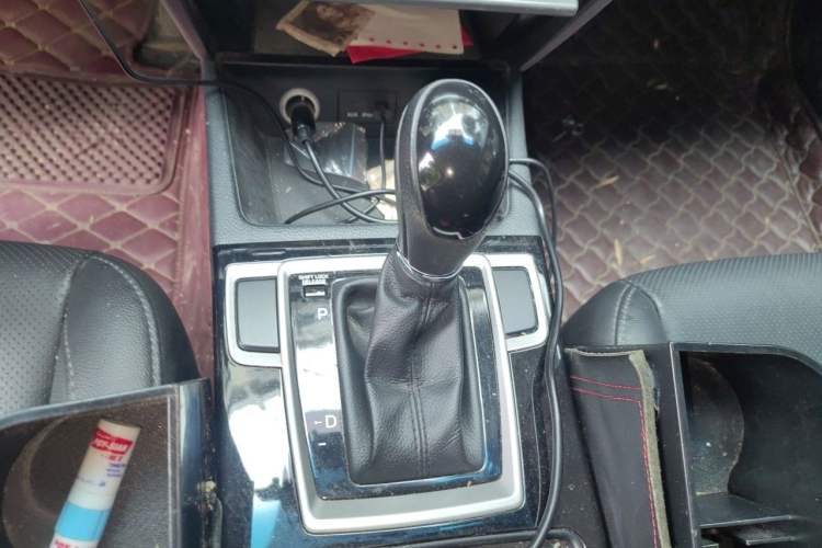 Used Hyundai Mistra 2014 1.8L Automatic Smart GLS Gear Lever