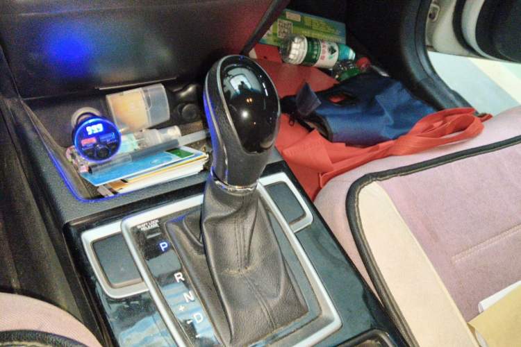 Used Hyundai Mistra 2014 1.8L Automatic Smart GLS Gear Lever