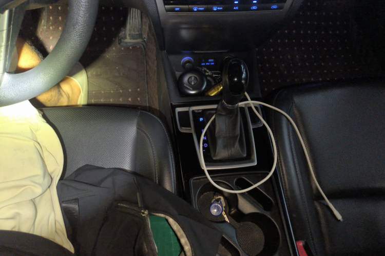 Used Hyundai Mistra 2014 1.8L Automatic Smart GLS Gear Lever