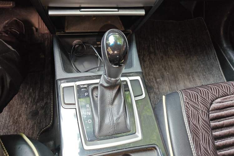 Used Hyundai Mistra 2014 1.8L Automatic Smart GLS Gear Lever