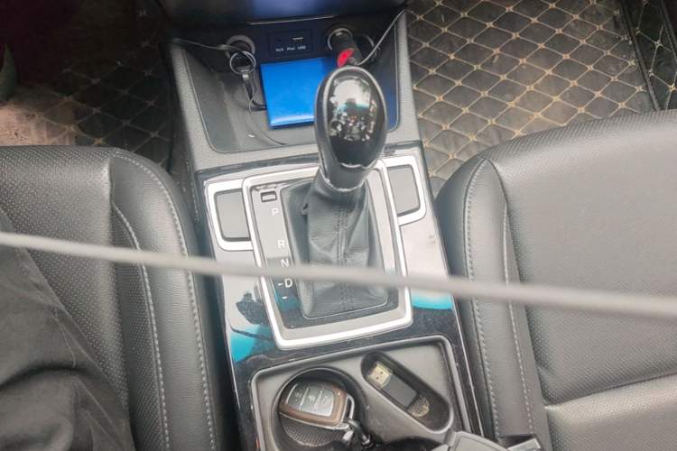 Used Hyundai Mistra 2014 1.8L Automatic Smart GLS Gear Lever