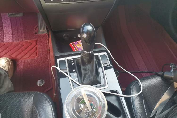 Used Hyundai Mistra 2014 1.8L Automatic Smart GLS Gear Lever