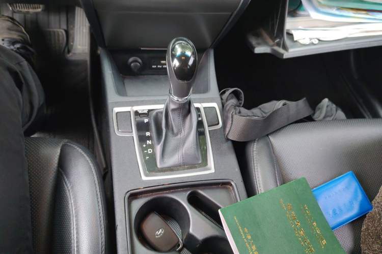 Used Hyundai Mistra 2014 1.8L Automatic Deluxe DLX Model Gear Lever
