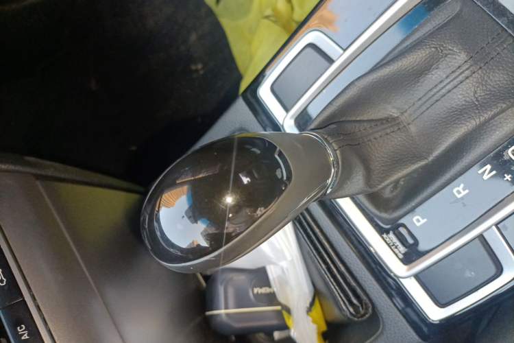 Used Hyundai Mistra 2014 1.8L Automatic Deluxe DLX Model Gear Lever