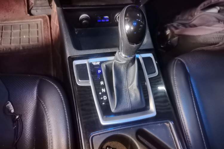 Used Hyundai Mistra 2014 1.8L Automatic Smart GLS Gear Lever