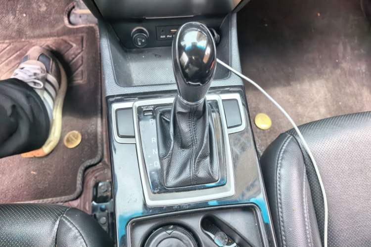 Used Hyundai Mistra 2014 1.8L Automatic Smart GLS Gear Lever