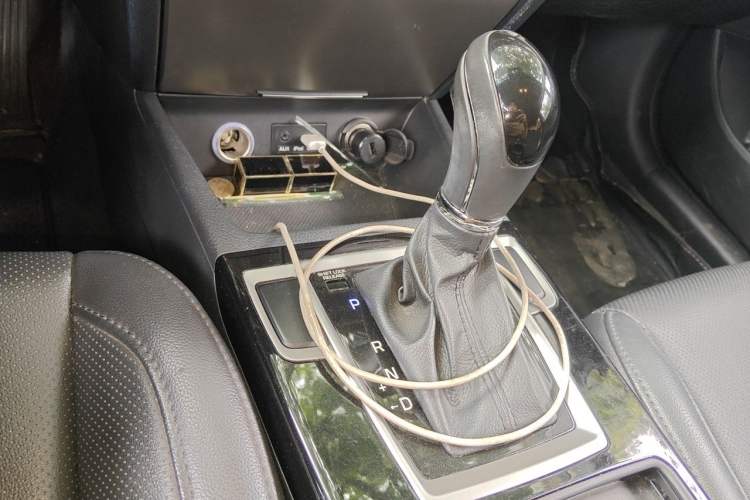 Used Hyundai Mistra 2014 1.8L Automatic Deluxe DLX Model Gear Lever