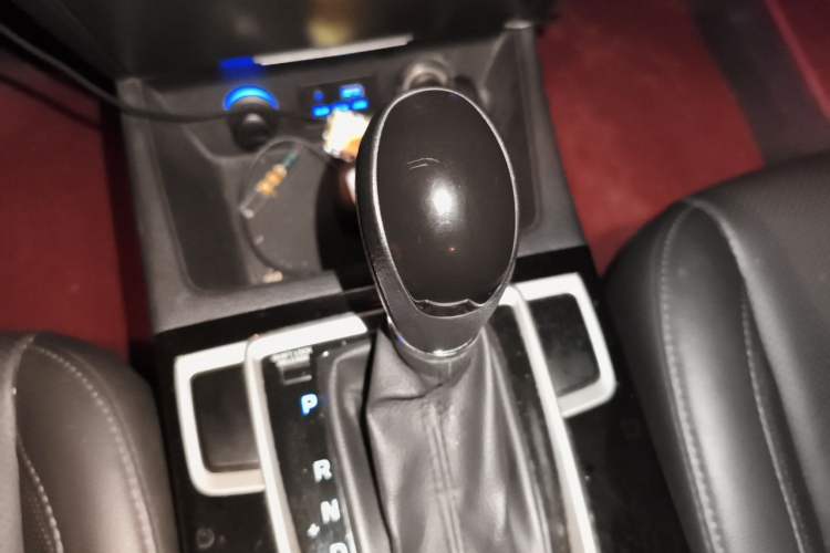 Used Hyundai Mistra 2014 1.8L Automatic Smart GLS Gear Lever
