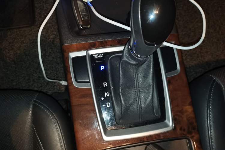 Used Hyundai Mistra 2014 1.8L Automatic Deluxe DLX Model Gear Lever