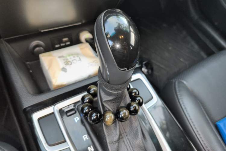 Used Hyundai Mistra 2014 1.8L Automatic Deluxe DLX Model Gear Lever