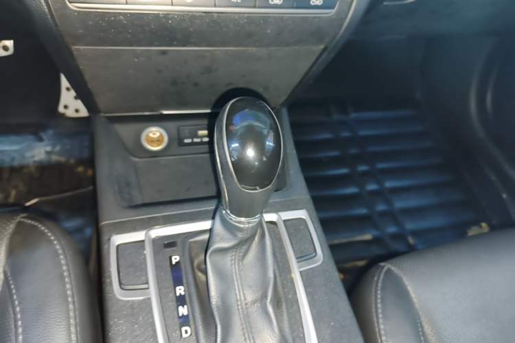 Used Hyundai Mistra 2014 1.8L Automatic Smart GLS Gear Lever