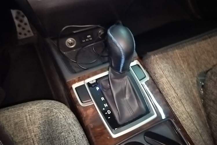 Used Hyundai Mistra 2014 1.8L Automatic Deluxe DLX Model Gear Lever