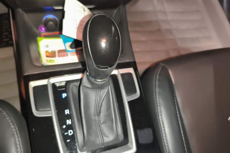 Used Hyundai Mistra 2014 1.8L Automatic Smart GLS Gear Lever