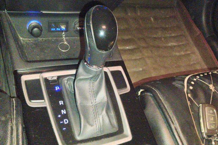 Used Hyundai Mistra 2014 1.8L Automatic Smart GLS Gear Lever