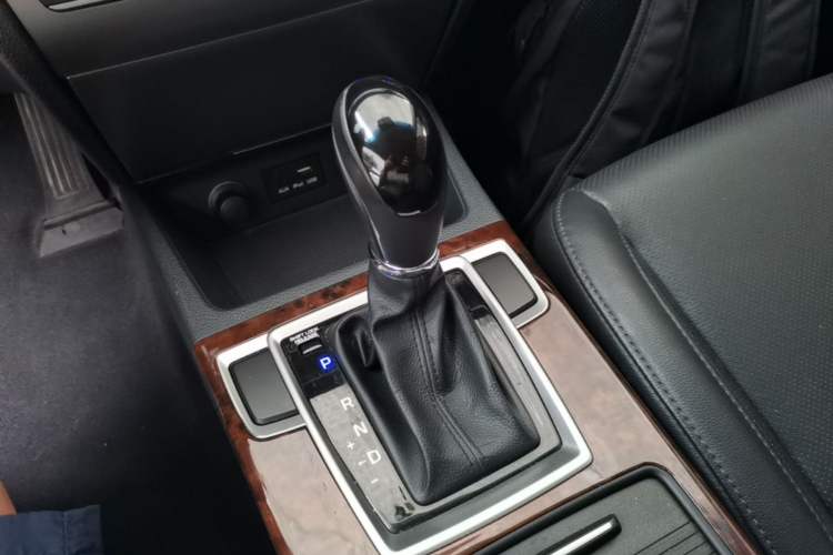 Used Hyundai Mistra 2014 1.8L Automatic Deluxe DLX Model Gear Lever