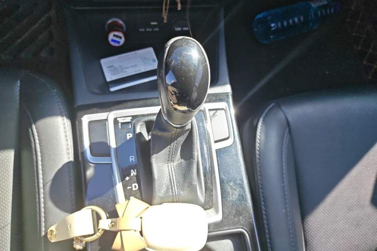Used Hyundai Mistra 2014 1.8L Automatic Deluxe DLX Model Gear Lever