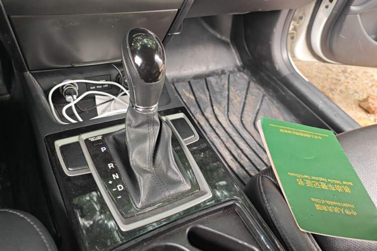 Used Hyundai Mistra 2014 1.8L Automatic Smart GLS Gear Lever