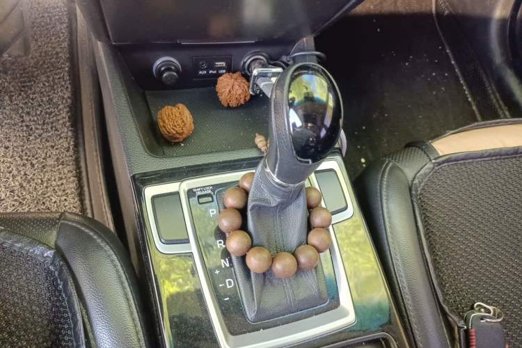 Used Hyundai Mistra 2014 1.8L Automatic Smart GLS Gear Lever