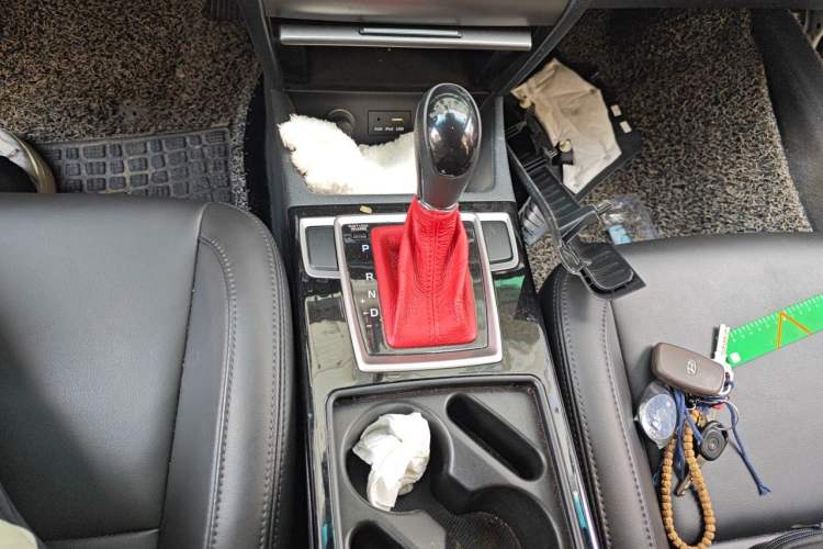Used Hyundai Mistra 2014 1.8L Automatic Smart GLS Gear Lever