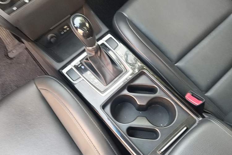 Used Hyundai Mistra 2014 1.8L Automatic Smart GLS Gear Lever