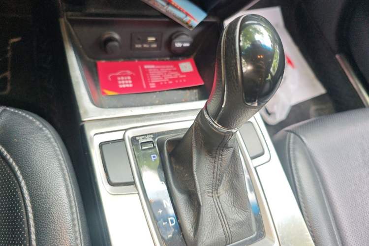 Used Hyundai Mistra 2014 1.8L Automatic Smart GLS Gear Lever