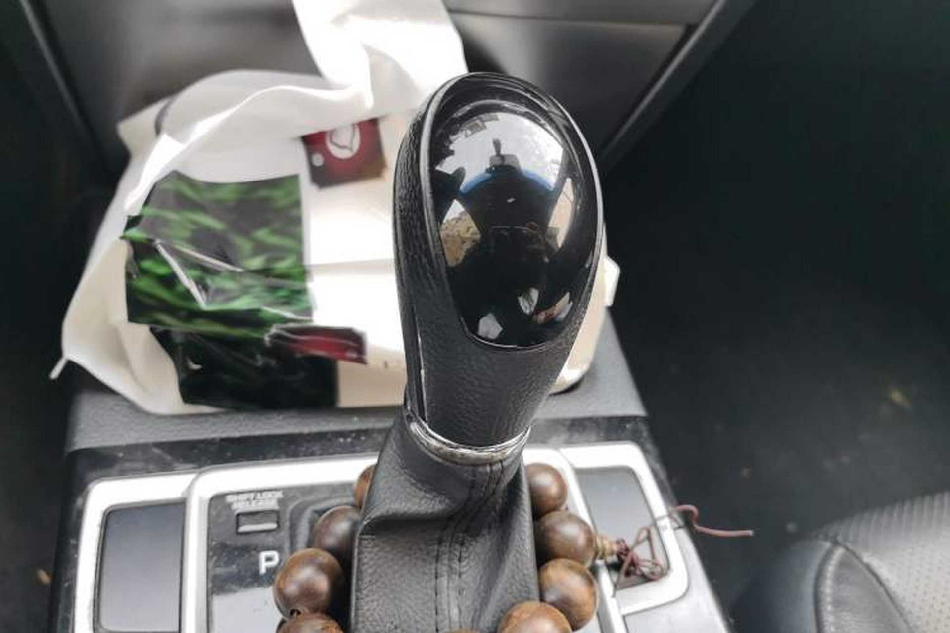 Used Hyundai Mistra 2014 1.8L Automatic Smart GLS Gear Lever