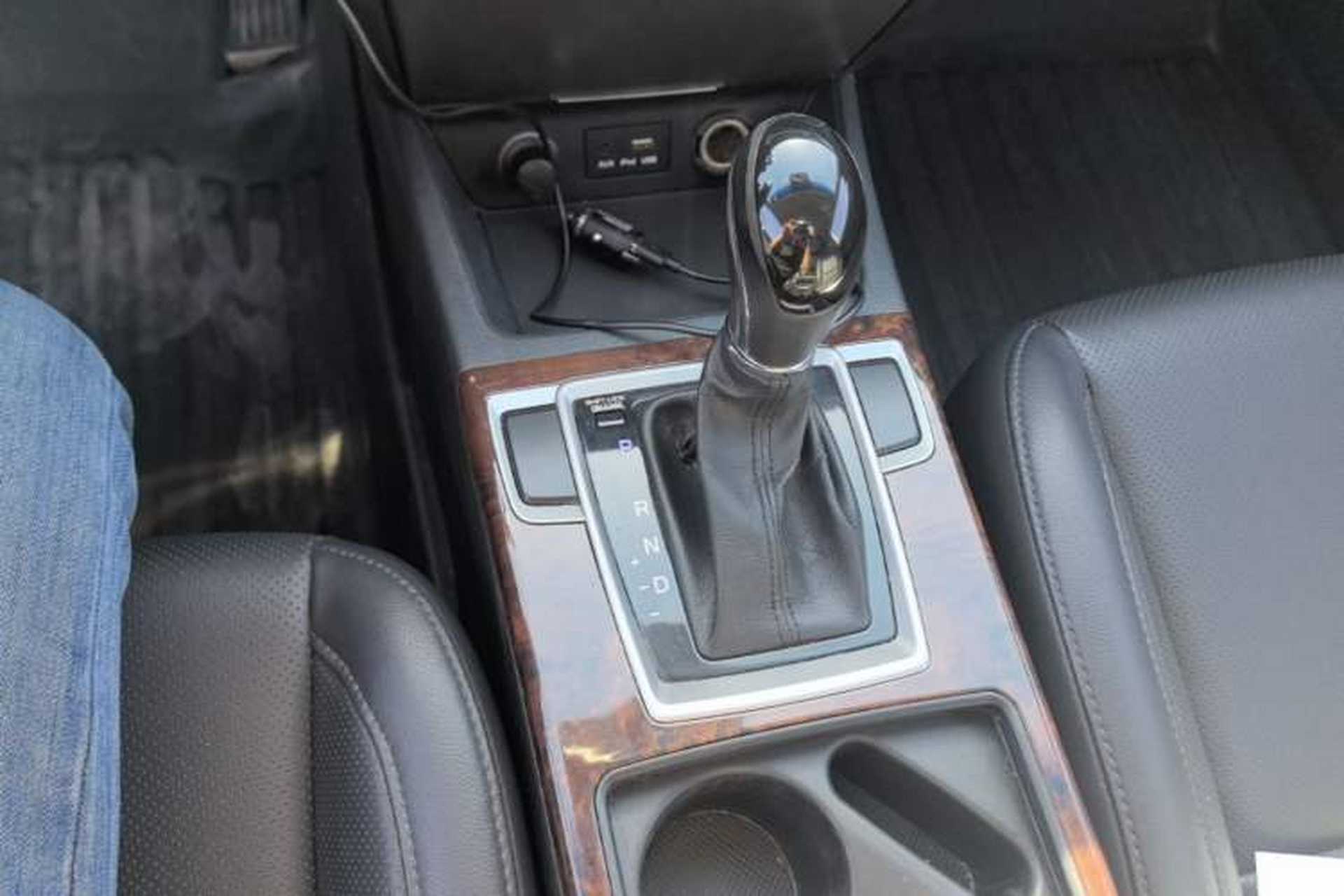 Used Hyundai Mistra 2014 1.8L Automatic Deluxe DLX Model Gear Lever