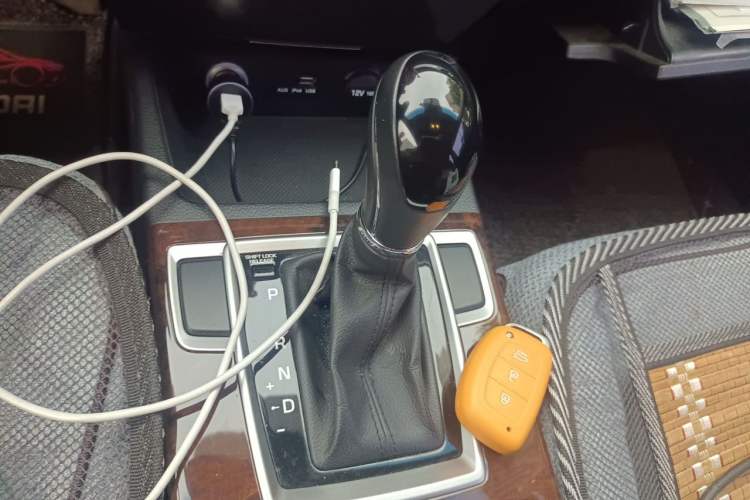 Used Hyundai Mistra 2014 1.8L Automatic Deluxe DLX Model Gear Lever