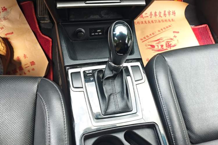 Used Hyundai Mistra 2014 1.8L Automatic Smart GLS Gear Lever