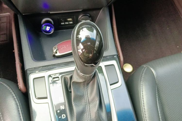 Used Hyundai Mistra 2014 1.8L Automatic Smart GLS Gear Lever