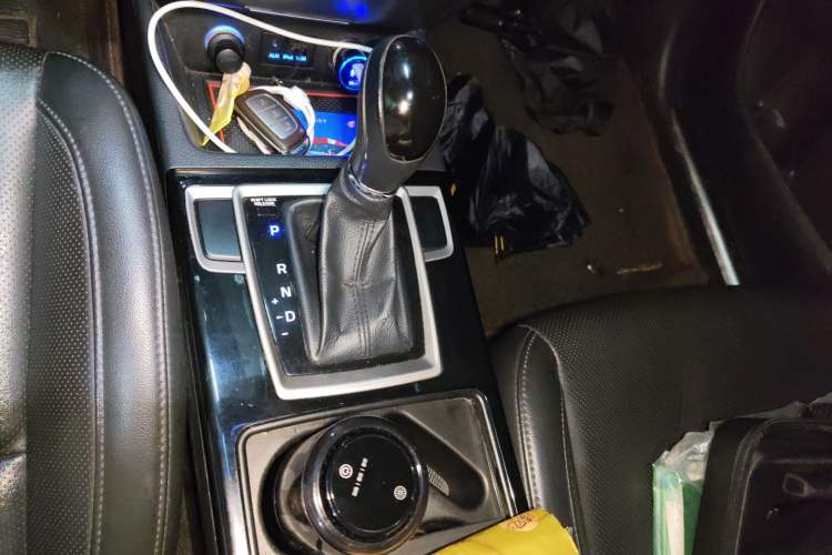 Used Hyundai Mistra 2014 1.8L Automatic Smart GLS Gear Lever