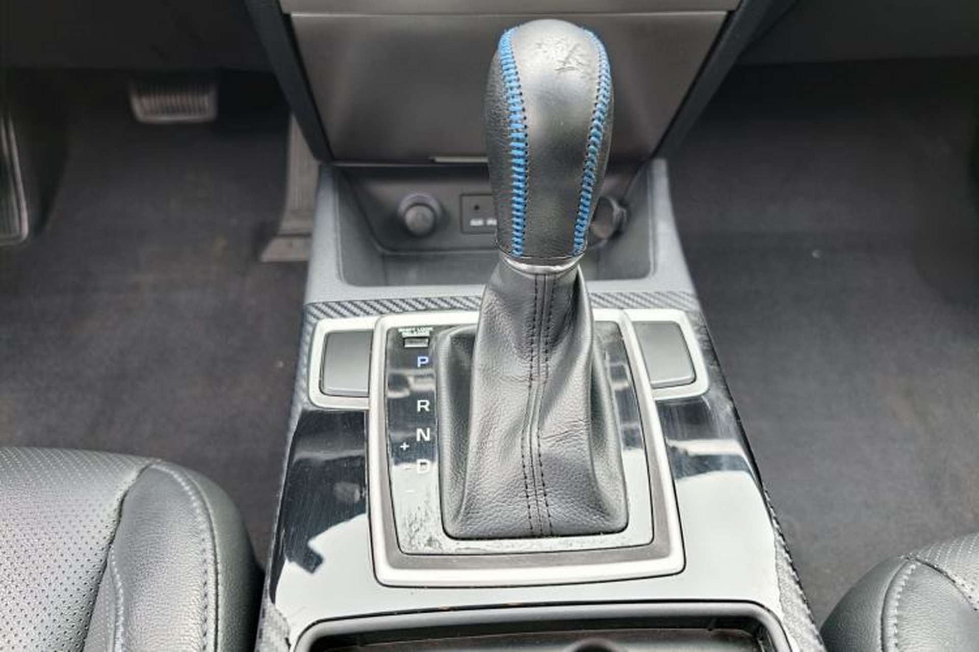 Used Hyundai Mistra 2014 1.8L Automatic Deluxe DLX Model Gear Lever