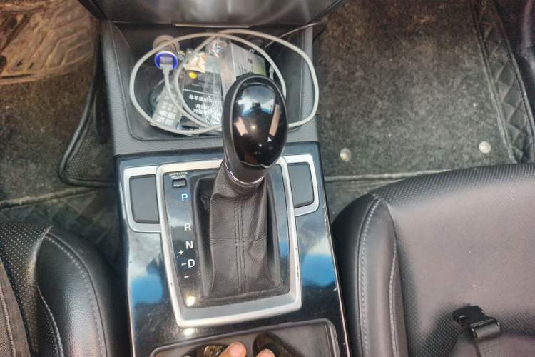 Used Hyundai Mistra 2014 1.8L Automatic Deluxe DLX Model Gear Lever