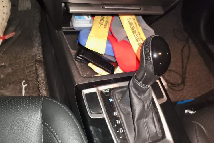 Used Hyundai Mistra 2014 1.8L Automatic Smart GLS Gear Lever