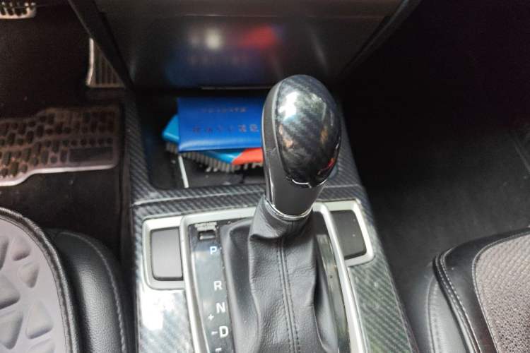 Used Hyundai Mistra 2014 1.8L Automatic Deluxe DLX Model Gear Lever