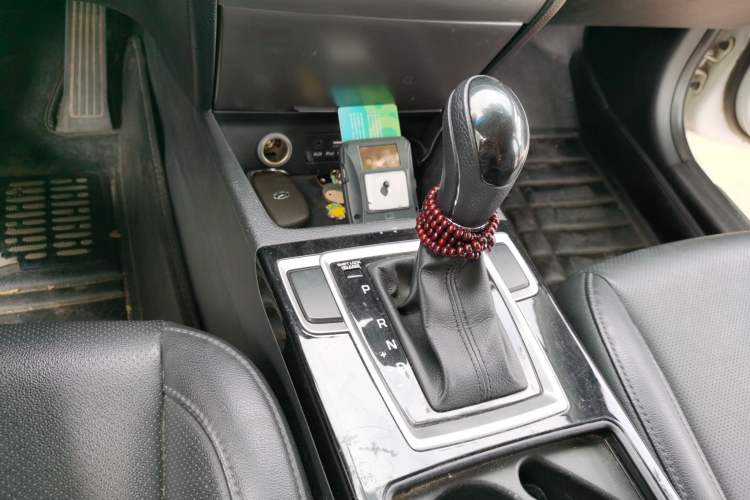 Used Hyundai Mistra 2014 1.8L Automatic Smart GLS Gear Lever