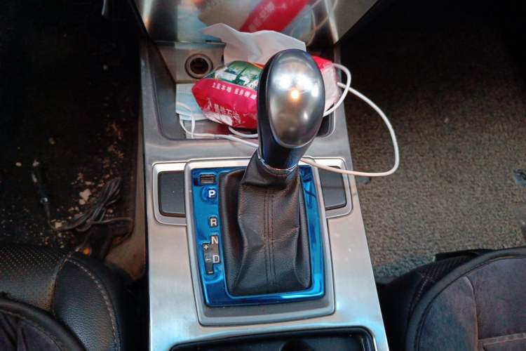 Used Hyundai Mistra 2014 1.8L Automatic Smart GLS Gear Lever