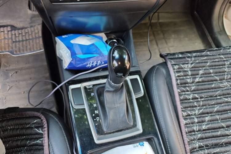 Used Hyundai Mistra 2014 1.8L Automatic Smart GLS Gear Lever