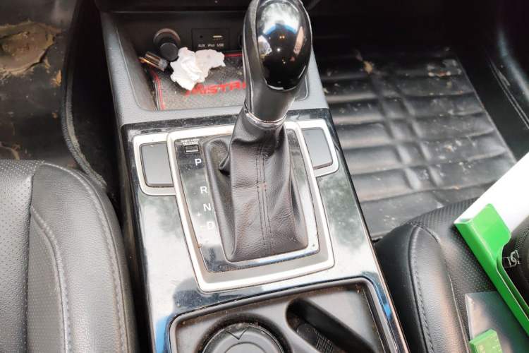Used Hyundai Mistra 2014 1.8L Automatic Deluxe DLX Model Gear Lever