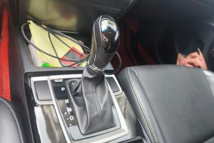 Used Hyundai Mistra 2014 1.8L Automatic Deluxe DLX Model Gear Lever
