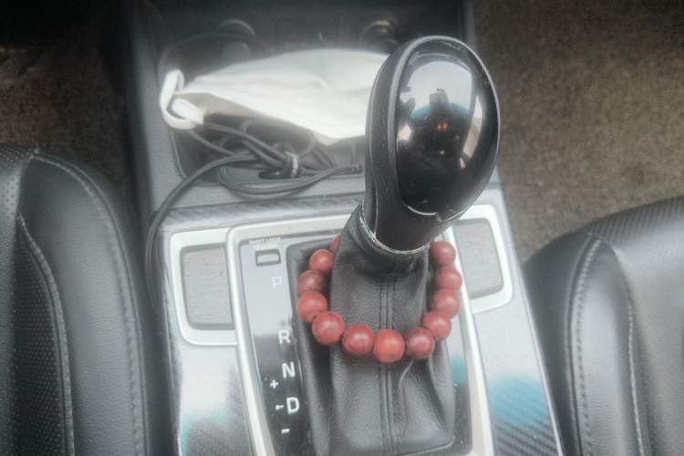 Used Hyundai Mistra 2014 1.8L Automatic Smart GLS Gear Lever