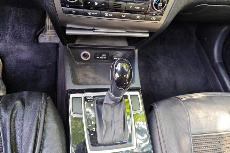 Used Hyundai Mistra 2014 1.8L Automatic Smart GLS Gear Lever