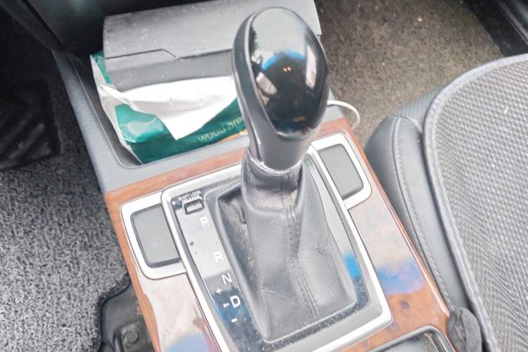 Used Hyundai Mistra 2014 1.8L Automatic Deluxe DLX Model Gear Lever