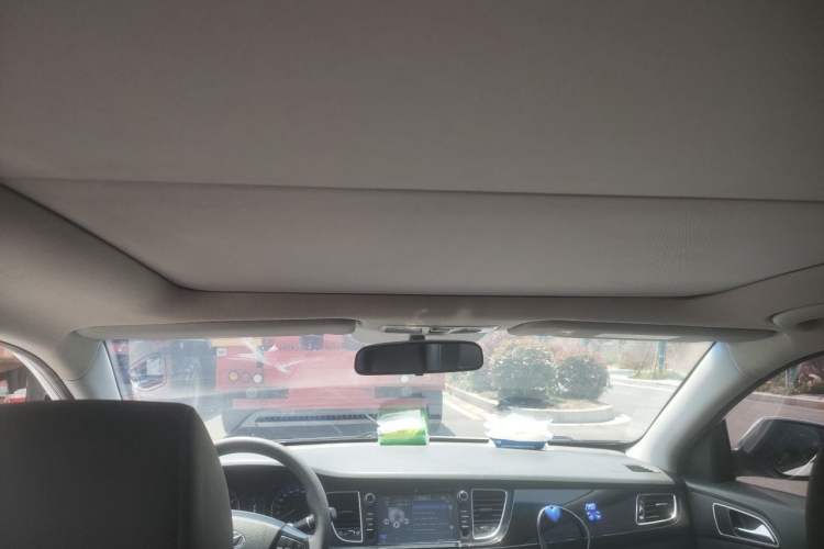 Used Hyundai Mistra 2014 1.8L Automatic Smart GLS Headliner