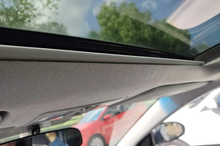 Used Hyundai Mistra 2014 1.8L Automatic Smart GLS Headliner