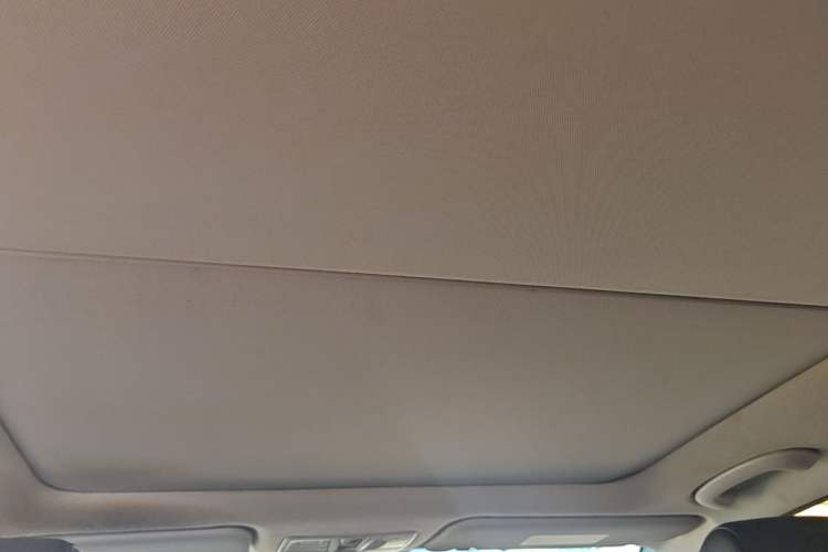 Used Hyundai Mistra 2014 1.8L Automatic Deluxe DLX Model Headliner
